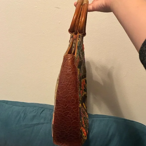 Embroidered Multicolor Handbag - Picture 3 of 4